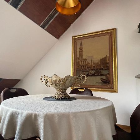 Amazing Savoya Nr1 Loft Old City Center Self Check-In تيميشورا المظهر الخارجي الصورة